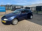 Alfa Romeo 147 1.6 T.Spark Edizione Esclusiva (bj 2004), Auto's, Stoelverwarming, Gebruikt, 4 cilinders, 1165 kg