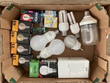 lampen, spaarlampen, gloeilampen, halogeen beschikbaar voor biedingen