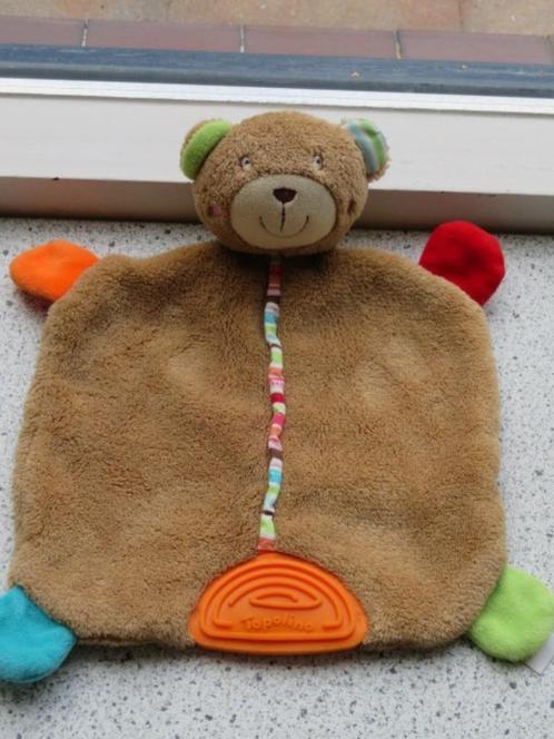 Knuffeldoek beer merk Topomini met oranje bijtstuk, Kinderen en Baby's, Speelgoed | Knuffels en Pluche, Zo goed als nieuw, Beer