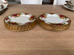 12 royal Albert old country roses gebakschotel, Antiek en Kunst, Antiek | Servies compleet, Ophalen