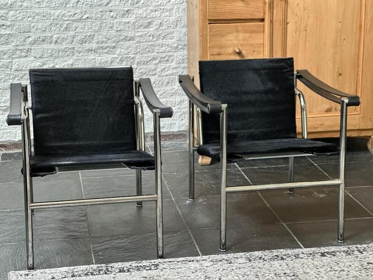 Design Cassina stoelen in goeie staat, Huis en Inrichting, Stoelen, Zo goed als nieuw, Twee, Leer, Zwart, Ophalen