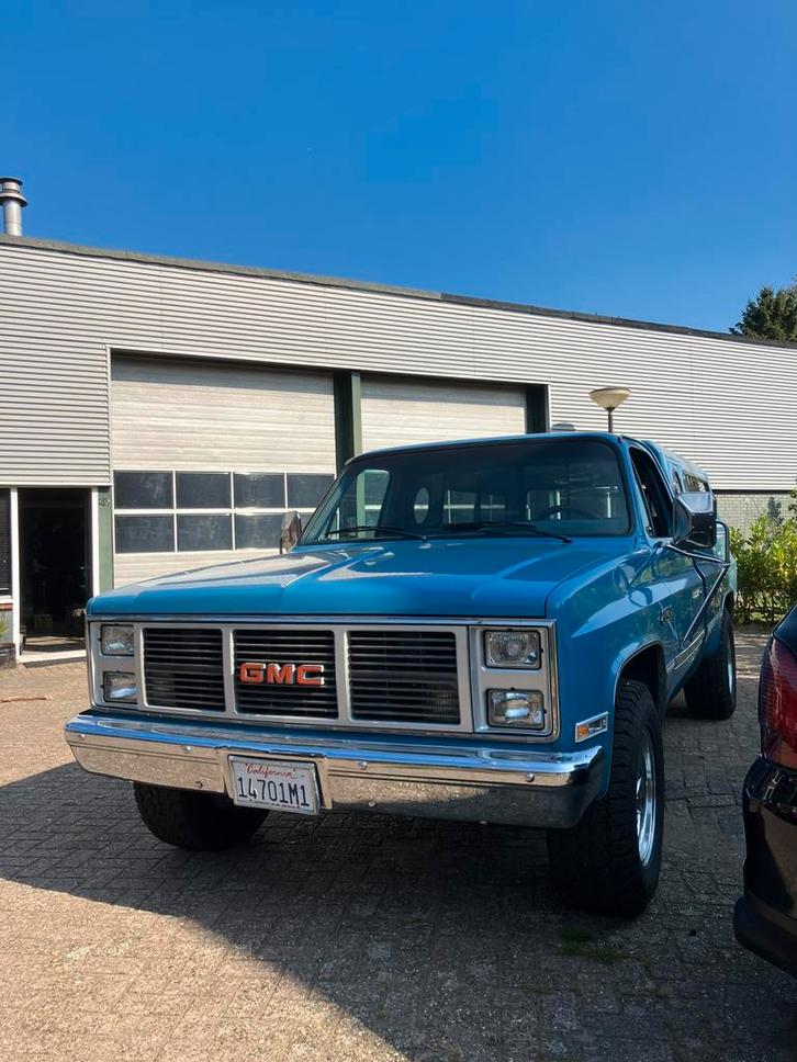 Gmc Sierra 2500 5.7 V8 benzine 1986 pickup oldtimer, Auto's, GMC, Particulier, Sierra, Bluetooth, Lederen bekleding, Lichtmetalen velgen