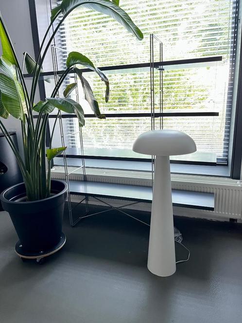 Vloerlamp 2x | Lamp | Lampen | Mushroom Lamp | Flower Pot, Huis en Inrichting, Lampen | Vloerlampen, Nieuw, Minder dan 100 cm