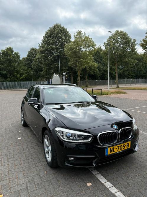 BMW 1-Serie 116i 109pk 2017 Zwart, Auto's, BMW, Particulier, 1-Serie, Benzine, C, Hatchback, Handgeschakeld, Origineel Nederlands