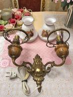 2 Arms wandlamp antiek wand lamp olie lampenkap glas bloem, Ophalen of Verzenden