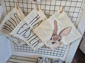 Kussenhoes paashaas  beschikbaar voor biedingen