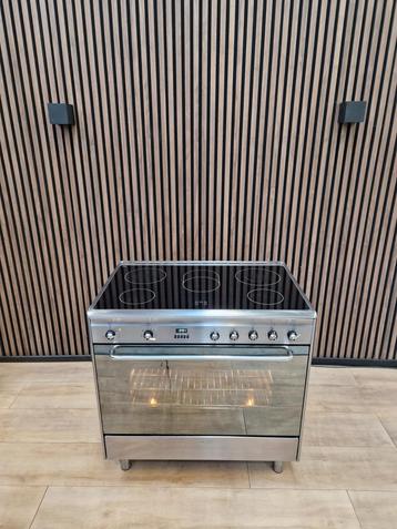 Luxe Rvs Smeg Fornuis keramisch 90 cm (Gratis bezorgen) beschikbaar voor biedingen