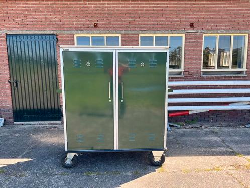 Zadelkast. Concourskast.  merk Sella Port. Groen., Dieren en Toebehoren, Paarden en Pony's | Trailers en Aanhangwagens, Zo goed als nieuw