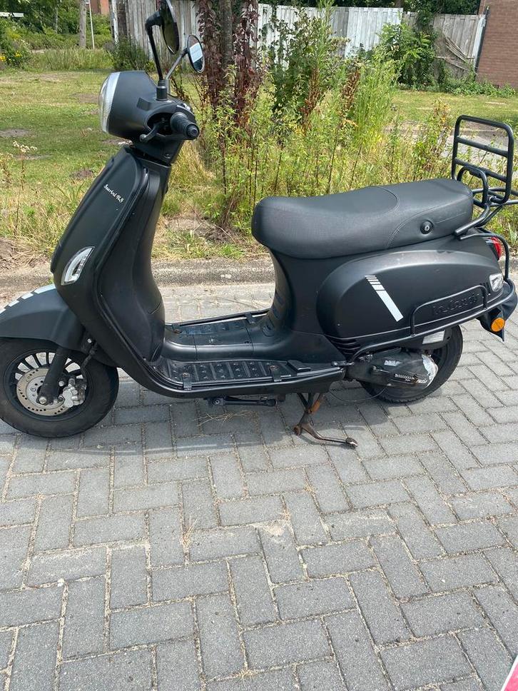 La Souris scooter Vespa look 60km/u 2022, Fietsen en Brommers, Snorfietsen en Snorscooters, Zo goed als nieuw, Overige merken