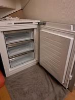 Inbouw vriezer, Witgoed en Apparatuur, Vriezers en Diepvrieskisten, Ophalen, Zo goed als nieuw, Inbouw, Minder dan 60 cm