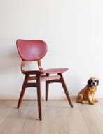 Houten vintage stoel, rood skai. Mid Century retro design, Huis en Inrichting, Stoelen, Ophalen, Retro, vintage, mid century, scandinavisch