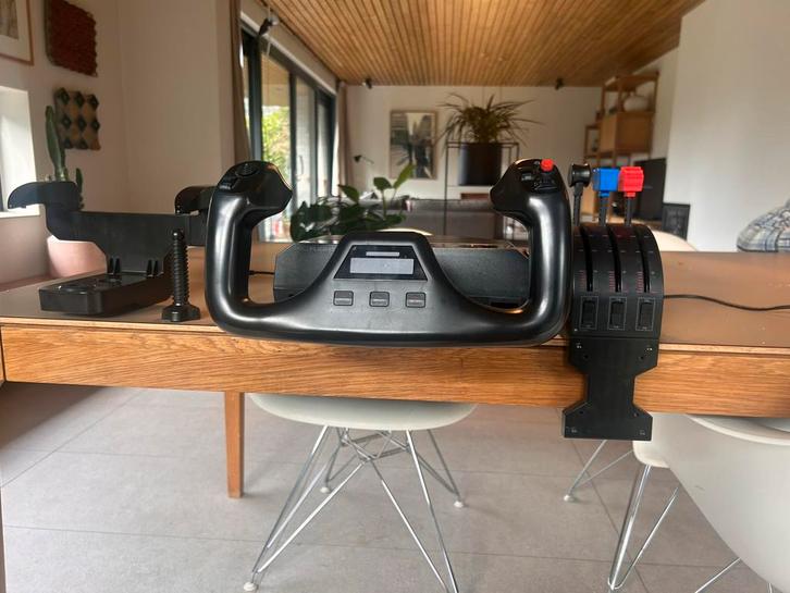 Logitech/Saitek Pro Flight Yoke System, Computers en Software, Joysticks, Zo goed als nieuw, Ophalen