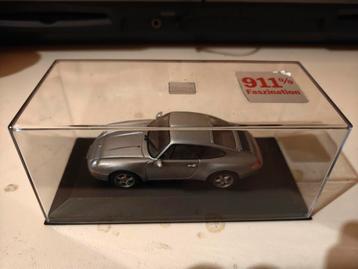 Minichamps Porsche 911 993 zilver 1/43 beschikbaar voor biedingen