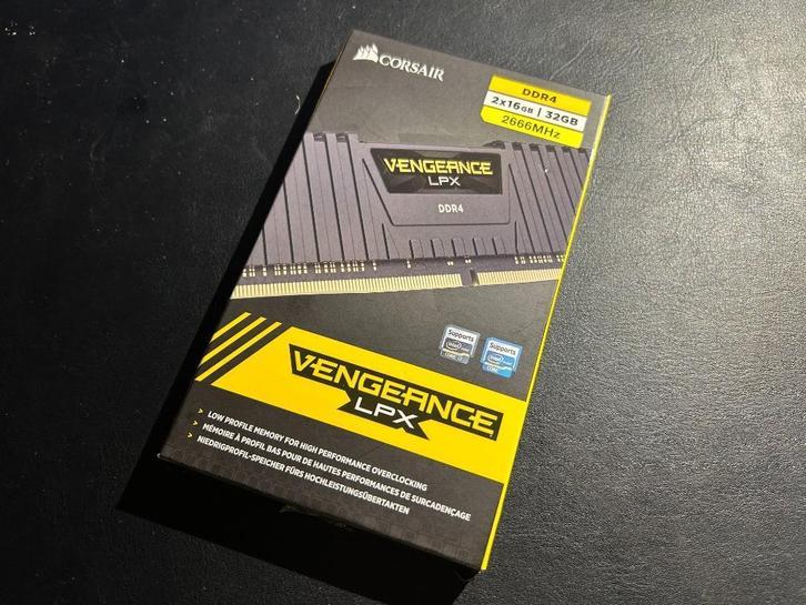 DDR4 geheugen Corsair Vengeance 2x16GB, Computers en Software, RAM geheugen, Zo goed als nieuw, Desktop, 32 GB, DDR4, Ophalen