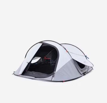 Quechua 2-seconds illuminfresh XL  3-4 pers en uitrusting beschikbaar voor biedingen