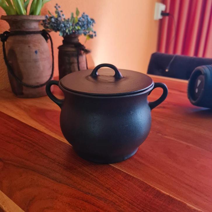 Heksenketel - Decoratief & Functioneel, Huis en Inrichting, Keuken | Potten en Pannen, Gebruikt, Overige typen, Gietijzer, Ophalen of Verzenden