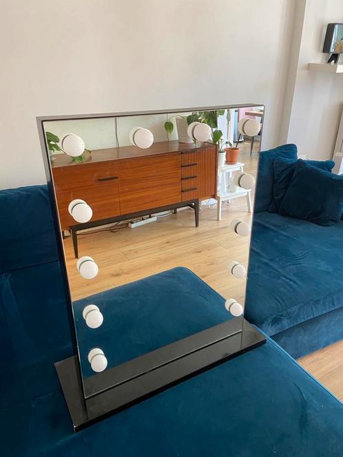 Make up spiegel/ vanity mirror/ hollywood spiegel dimbaar, Huis en Inrichting, Woonaccessoires | Spiegels, Zo goed als nieuw, Minder dan 50 cm