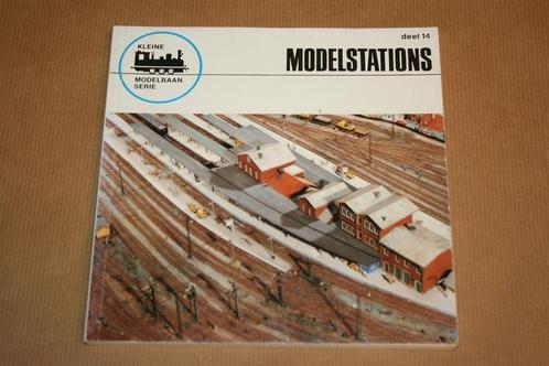 Boek - Modelstations - Kleine modelbaan-serie, Hobby en Vrije tijd, Modeltreinen | Overige schalen, Gebruikt, Boek, Tijdschrift of Catalogus