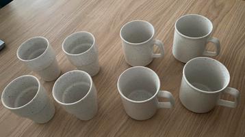 4 bekers John Tams England beschikbaar voor biedingen