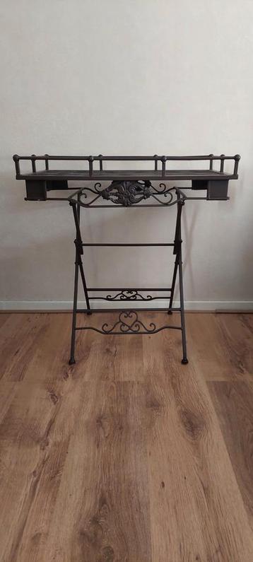 Metalen Butlertray  beschikbaar voor biedingen