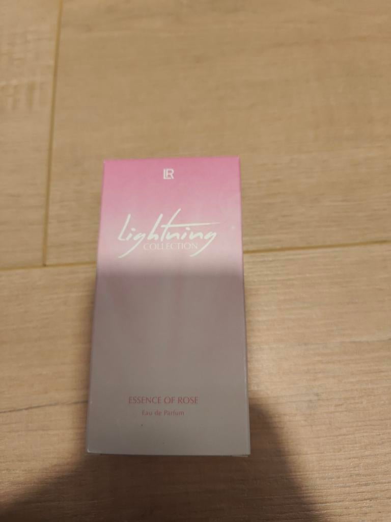 LR Lightning Collection Essence of Rose Parfum, Ophalen of Verzenden, Nieuw