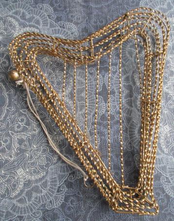 goudkleurige metalen harp 30 cm - decoratie -  beschikbaar voor biedingen