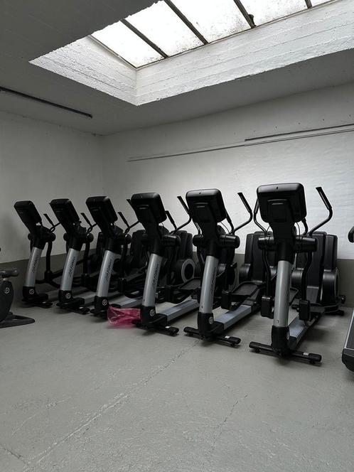 LIFE FITNESS CROSS TRAINERS, Sport en Fitness, Fitnessmaterialen, Zo goed als nieuw, Overige typen, Ophalen of Verzenden