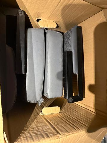 Landrover Defender Zijbankjes - Techno Stof beschikbaar voor biedingen