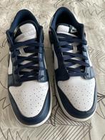 Nike Dunk Low Midnight Navy Maat 45, Ophalen of Verzenden, Zo goed als nieuw, Blauw, Sneakers of Gympen