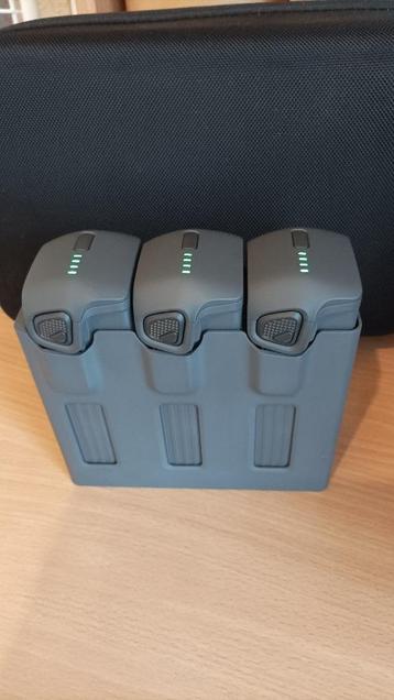 DJI Mavic 4 Pro Accu set  laad hub, 240 W Lader, besch lezen beschikbaar voor biedingen