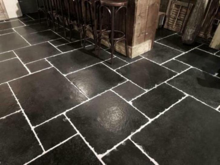 KLOOSTERVLOER GROOT ROMAANS VERBAND TRES ANTIQUE, Huis en Inrichting, Stoffering | Vloerbedekking, Nieuw, Ophalen of Verzenden