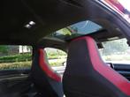 Volkswagen Golf 2.0 GTi 245 pk 5-deurs - Automaat, Panoramad, 730 kg, 4 cilinders, 1984 cc, Bedrijf