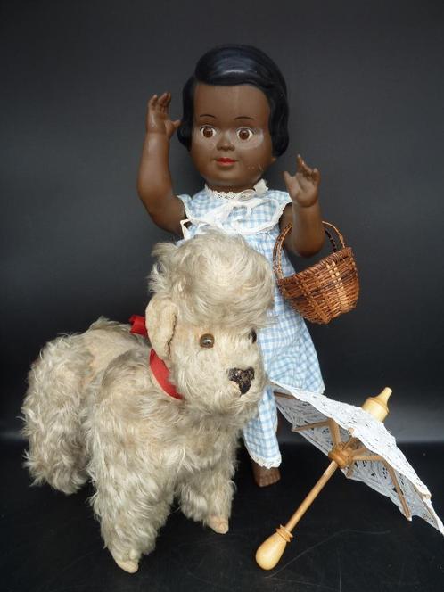 Donkere Storch pop, Verzamelen, Poppen, Zo goed als nieuw, Pop, Ophalen of Verzenden