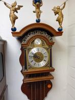 Antieke Wandklok met Beelden, Antiek en Kunst, Ophalen
