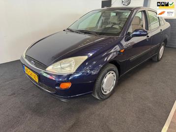 Ford Focus 1.6-16V Ghia / AUTOMAAT / auto rijdt en schakelt  beschikbaar voor biedingen