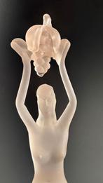 Murano glas design beeld van een naakt dame met druiventros., Ophalen of Verzenden