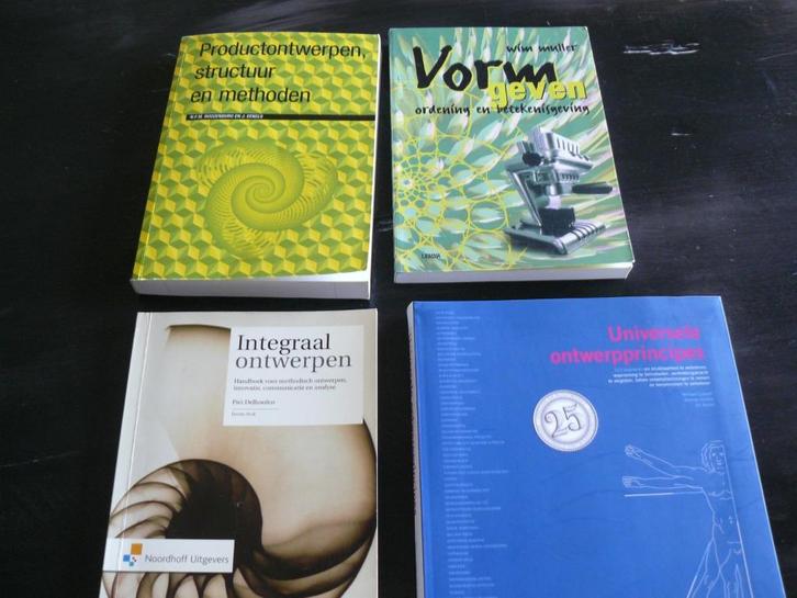 4 HBO boeken vormgeven en ontwerpen 5,- p. boek, Boeken, Studieboeken en Cursussen, Zo goed als nieuw, HBO, Ophalen of Verzenden