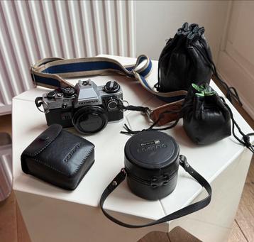 Olympus OM 10 + 3 lenzen / flitser beschikbaar voor biedingen