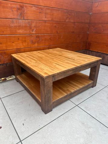 Eikenhouten Salontafel Vierkant Industrieel beschikbaar voor biedingen
