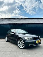 BMW 1-Serie 2.0 120I 3DR AUT 2010 Zwart, 65 €/maand, 1995 cc, 680 kg, 4 cilinders