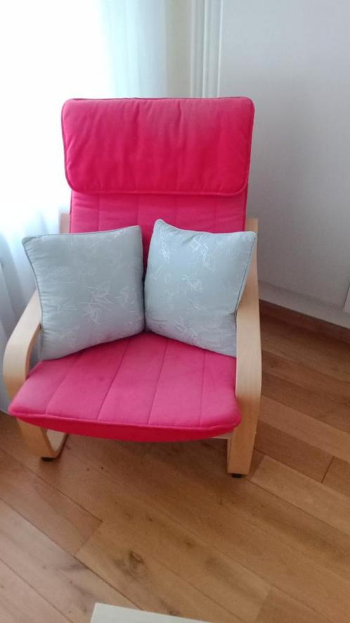 Ikea loungestoel en tafeltje te koop, Huis en Inrichting, Fauteuils, Gebruikt, Ophalen