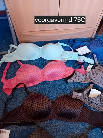 voorgevormde Anita bh's nieuw beschikbaar voor biedingen