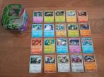 Pokemon Blik Groot + 20 Kaarten, Hobby en Vrije tijd, Verzamelkaartspellen | Pokémon, Ophalen of Verzenden, Zo goed als nieuw