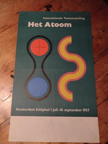 Het Atoom. Amsterdam schiphol beschikbaar voor biedingen