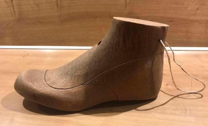 Houten schoenleest 13838 39 14, Antiek en Kunst, Curiosa en Brocante, Ophalen of Verzenden