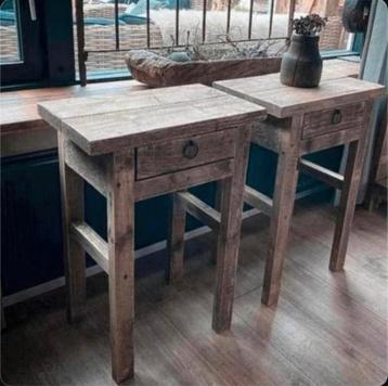 ~Stoer Sober Landelijk Houten Set Nachtkastjes~ beschikbaar voor biedingen