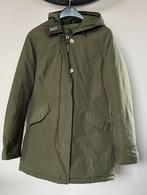 Woolrich winter jas, Kleding | Dames, Jassen | Winter, Ophalen of Verzenden, Zo goed als nieuw, Groen