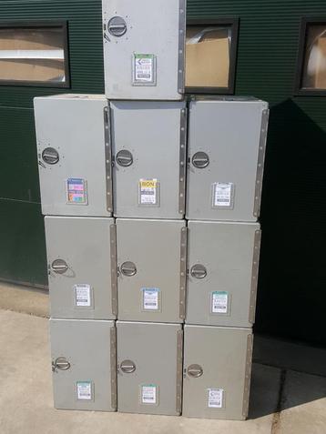 Airline trolley cateringbox boxen box vliegtuigtrolley beschikbaar voor biedingen