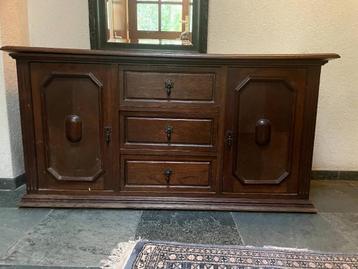 vintage eikenhouten dressoir  beschikbaar voor biedingen