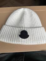 Moncler Muts - Zo goed als nieuw, Ophalen, Moncler, One size fits all, Pet